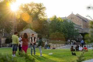 Students gathered on Cross Campus